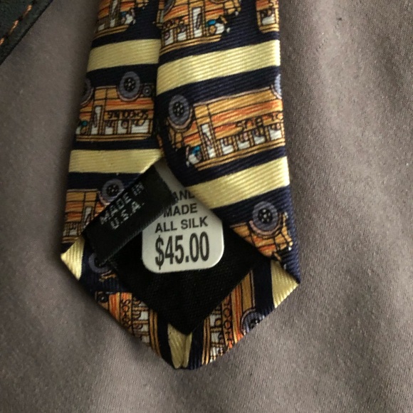 Playful School Bus Patterned Silk Tie perfect for an educator 👨🏫 - Picture 3 of 3